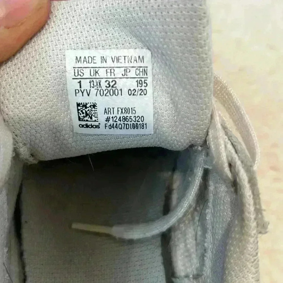 Adidas “Stan Smith” Superstar tennis shoes size 1. In good condition. - Picture 8 of 8